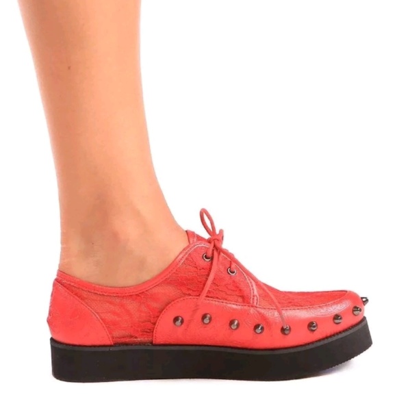 ❤HOST PICK ❤crimson leather "love lace" creepers - Picture 2 of 6